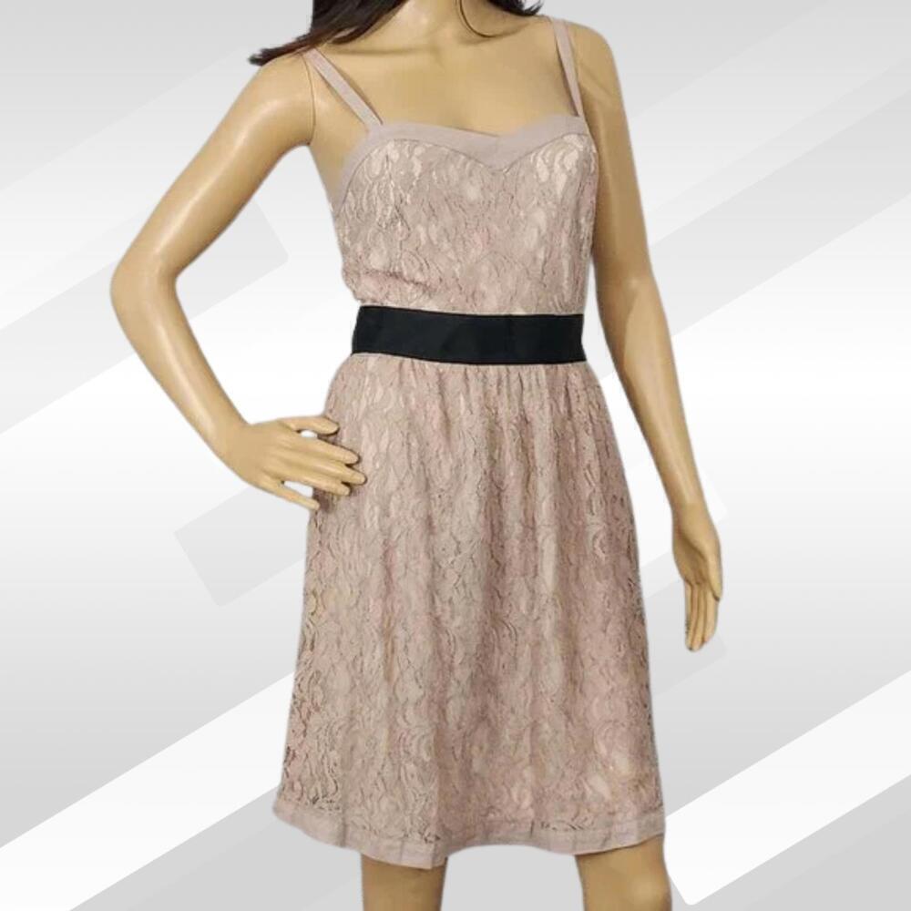 2/$20 Elle Lace Adjustable Strap Casual Dress Size 8